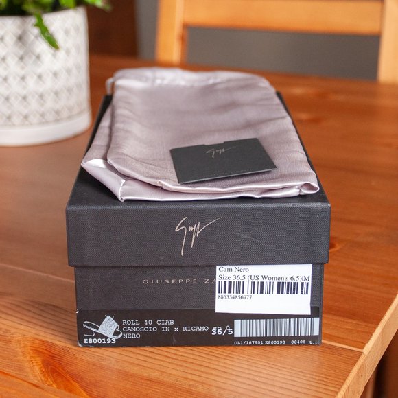 Giuseppe Zanotti Crystal Embellished Mules - Picture 10 of 10